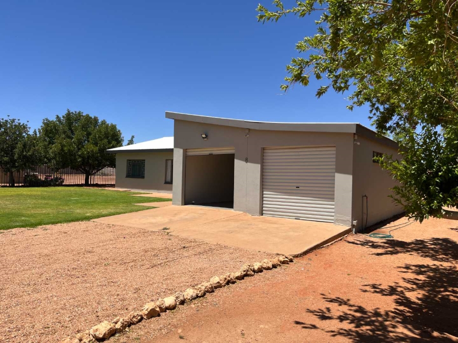 3 Bedroom Property for Sale in Keidebees Northern Cape